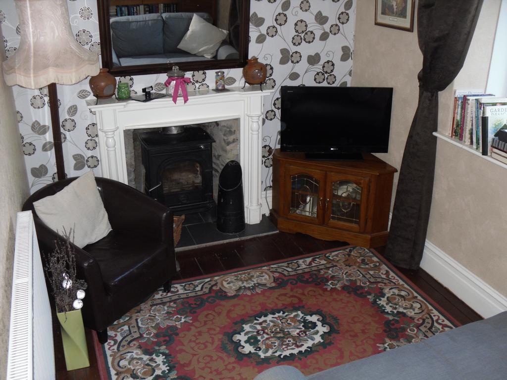 The Hub At Abercrave Bed & Breakfast Abercraf Bagian luar foto